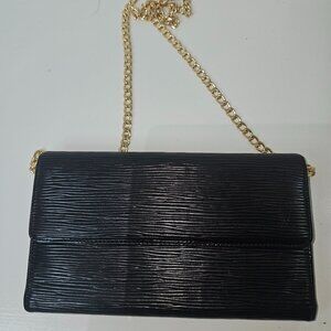 Authentic Louis Vuitton Sarah Wallet Epi Leather